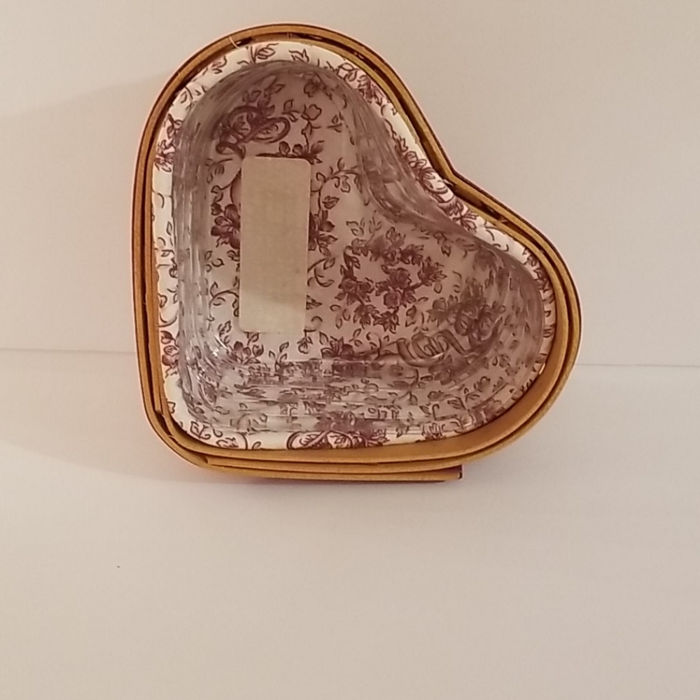 Longaberger Little Love Heart Valentine Basket with Liner & Protector